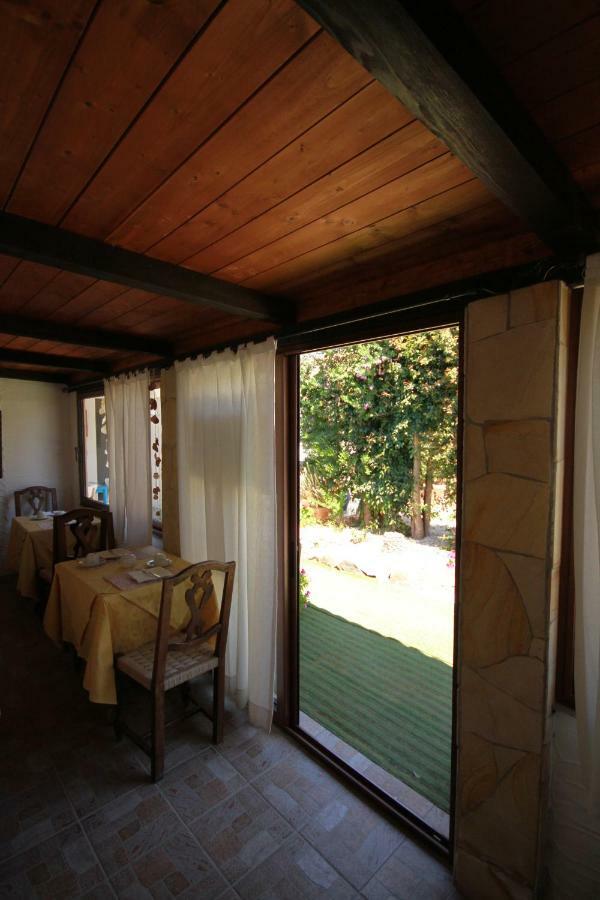 B&B Tanit Chia Exterior photo